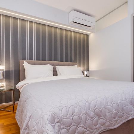 Apartments Lux By Locap Group Portoroz Bagian luar foto