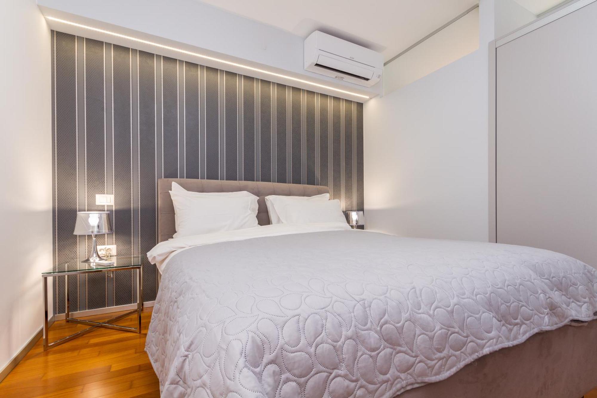 Apartments Lux By Locap Group Portoroz Bagian luar foto