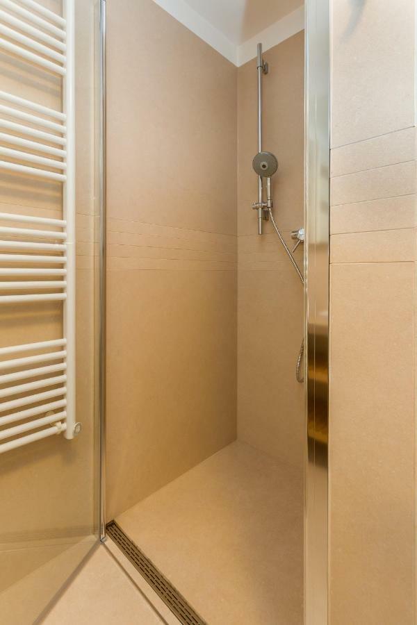 Apartments Lux By Locap Group Portoroz Bagian luar foto