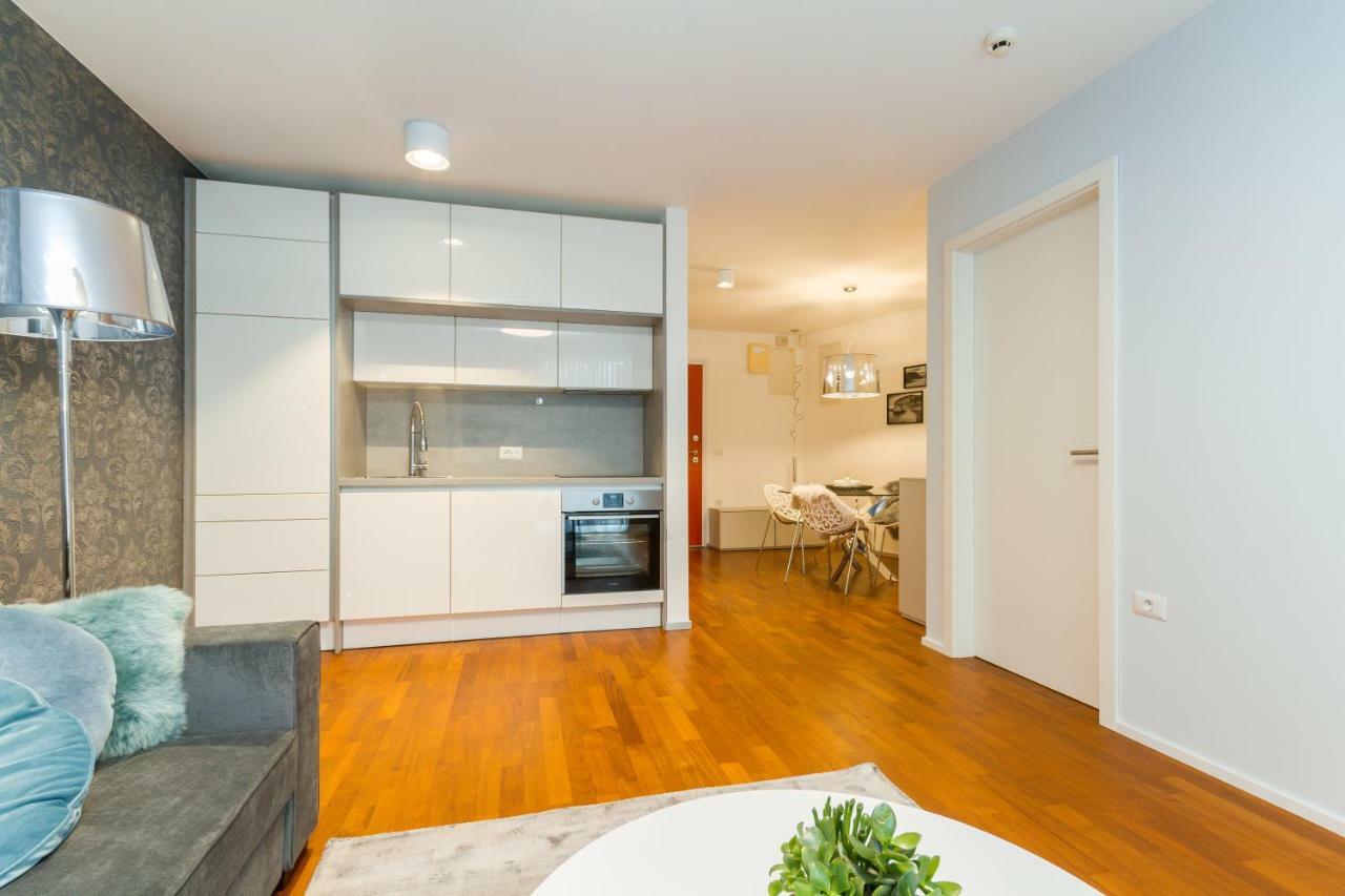Apartments Lux By Locap Group Portoroz Bagian luar foto